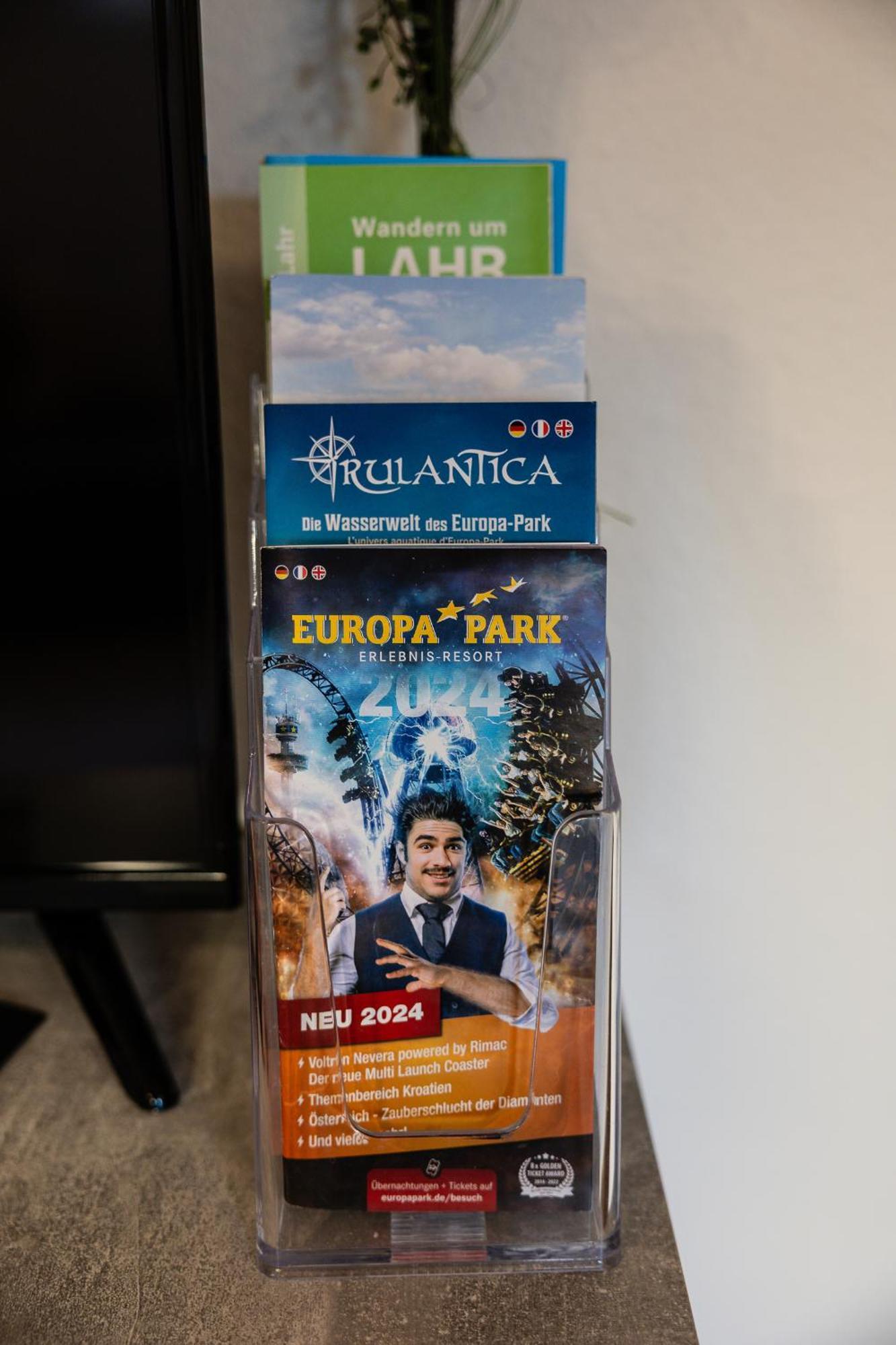 Fe Wo Europa Park - Strassburg - Colmar - Wallbox シュヴァナウ エクステリア 写真